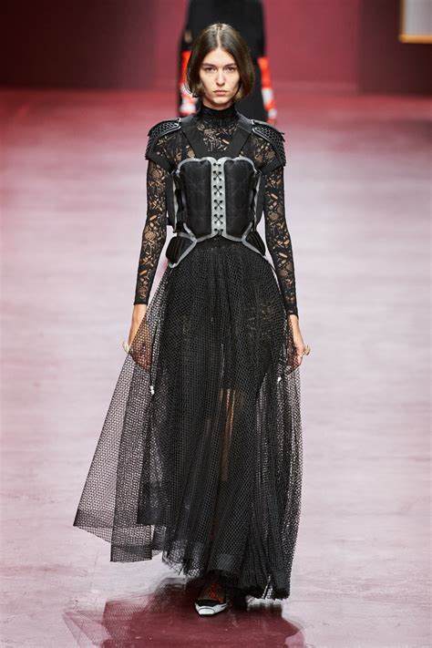 dior f/w 2022|christian dior runway fashion.